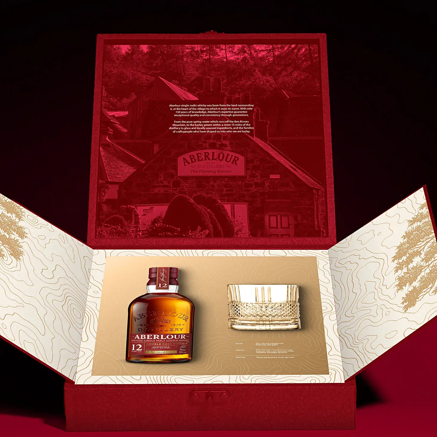 The Aberlour Tết pack open, two red doors swung out to reveal the beige interior and the bottle