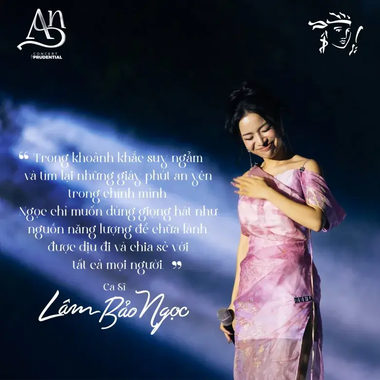 Quote post from the concert, one performer under stage light